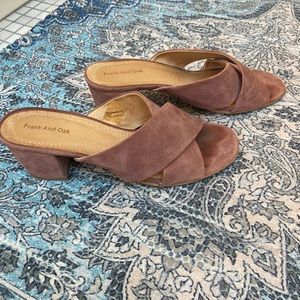 Frank and Oak Pink suede open toed sandals size 7.5